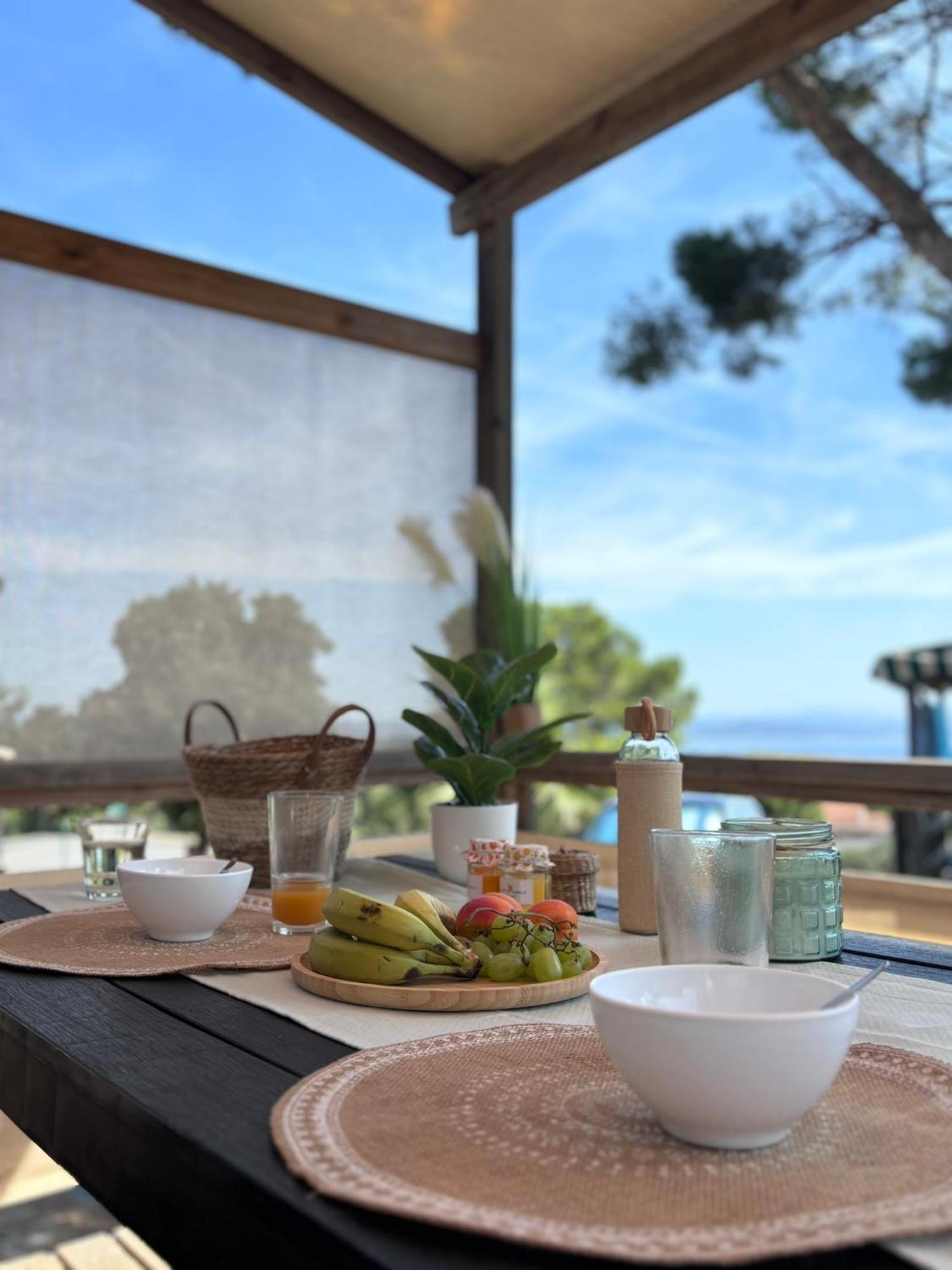 Camping Le Mediterranee Hyères Exterior foto