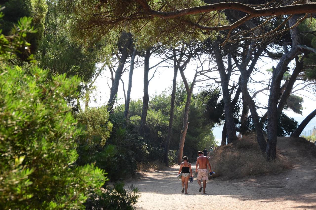 Camping Le Mediterranee Hyères Exterior foto
